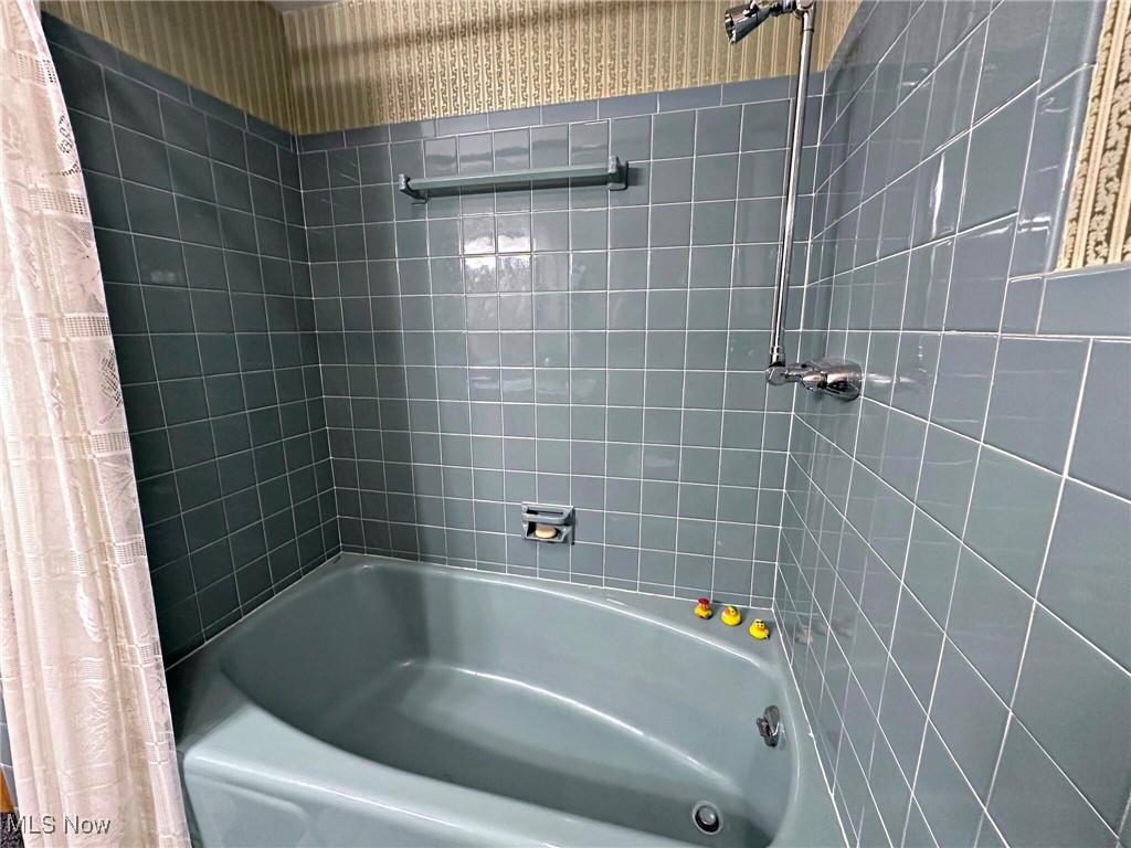 Elmknoll Heights - Residential