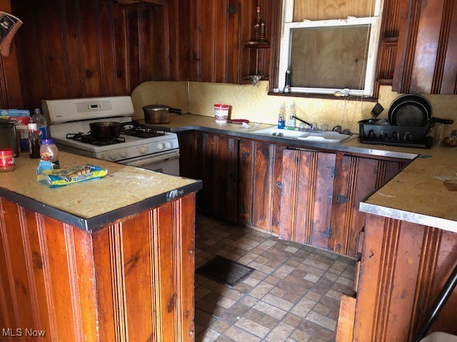 Bishop Hoyt Allotment - Residential