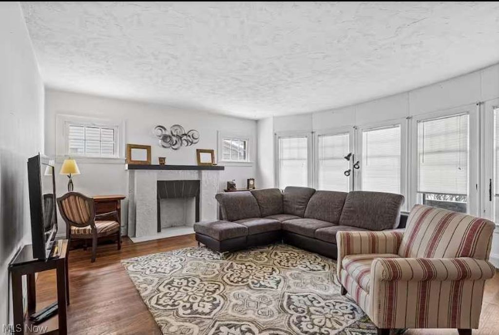 Photo of 2609 Hampshire Road, Cleveland Heights, OH 44106 (MLS # 5198004)