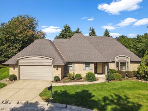Homes For Sale - 1034 Brook Lane<br/> Rocky River, OH 44116