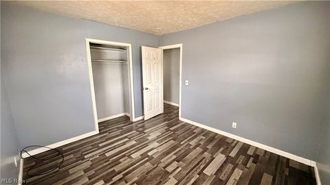 Tiny photo for 2215 Willowrow Avenue NE, Canton, OH 44705 (MLS # 5190822)