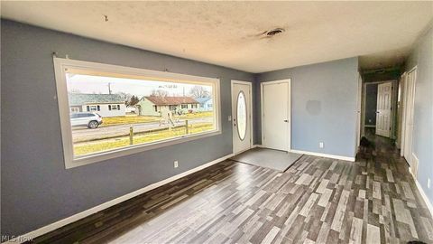 Tiny photo for 2215 Willowrow Avenue NE, Canton, OH 44705 (MLS # 5190822)