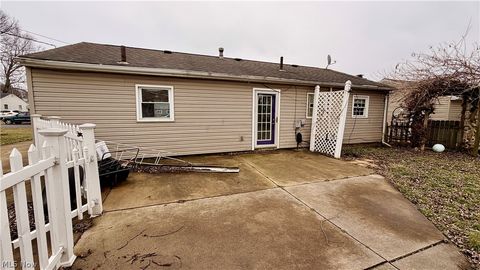 Tiny photo for 2215 Willowrow Avenue NE, Canton, OH 44705 (MLS # 5190822)