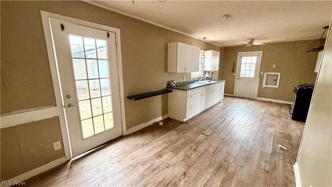 Tiny photo for 2215 Willowrow Avenue NE, Canton, OH 44705 (MLS # 5190822)