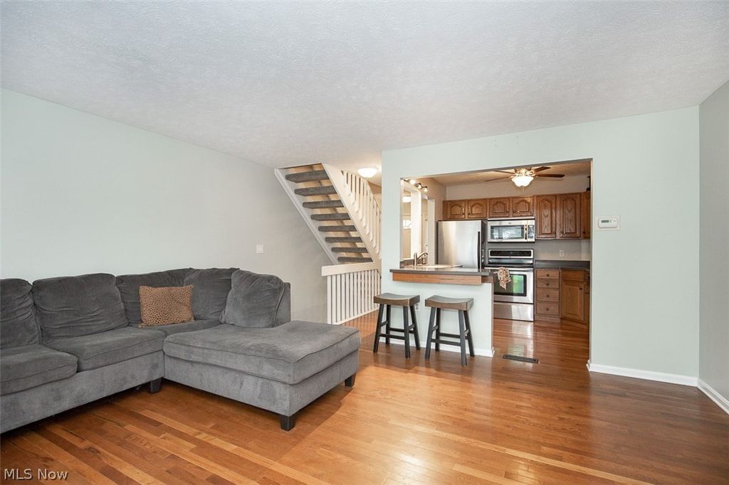 Photo of 168 Steeple Chase Run, Northfield, OH 44067 (MLS # 5195678)