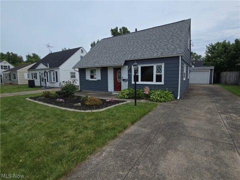Homes For Sale - 3054 Sterling Road<br/> Lorain, OH 44052