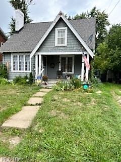 Investors! Great opportunity for a first investment property or an addition to any portfolio! This is a three-bedroom, one full bath Bungalow home. All mechanics have been updated in the last 5-10 years. Roof is a year old. Close to highway and shopping.