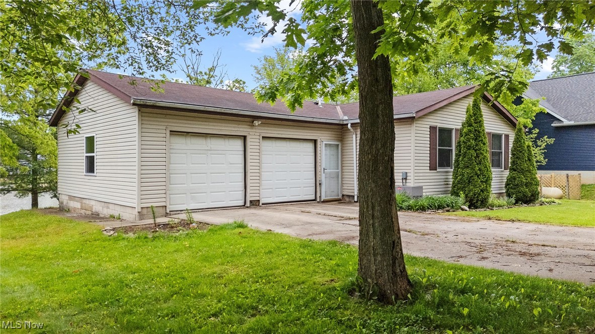 5102 Sangria Drive, West Salem, Ohio image 3