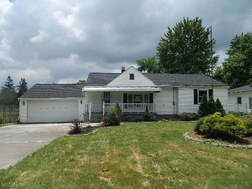 This is a Freddie Mac/ HomeSteps property being sold AS IS. Freddie Mac implemented a 20 da6 1st look program for homeowners to be able to purchase a property without competition from investors (through 7/27/14). This is a 2 bedroom Ranch with a 2 car attached garage. Buyers must be prequalified. Approval letter/ proof of funds & earnest money must be sent with all offers. Property selling AS IS. Also see attached DOCs LBP- Disclosure