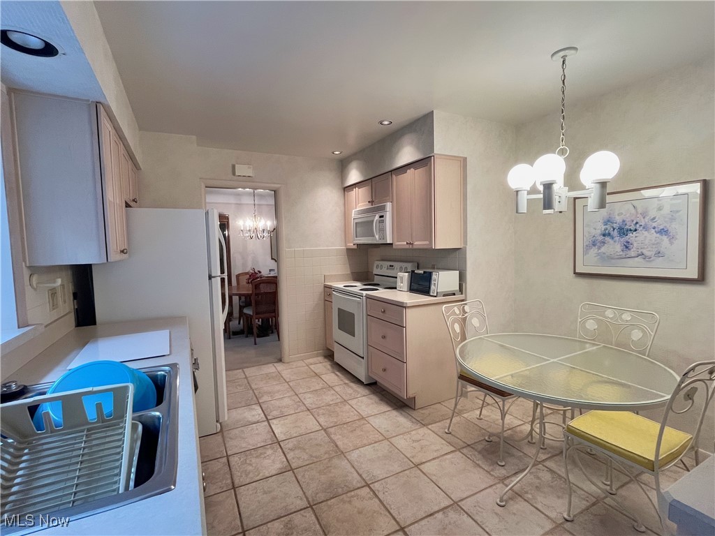 22576 Peach Tree Lane, Rocky River, Ohio image 14