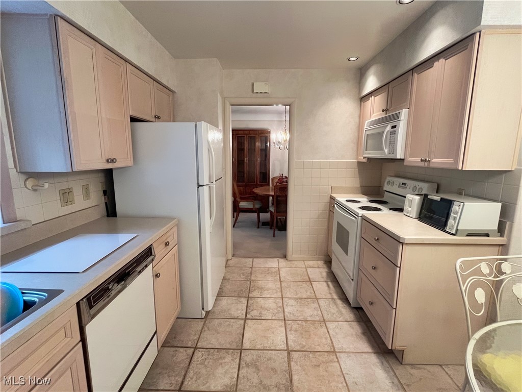 22576 Peach Tree Lane, Rocky River, Ohio image 13