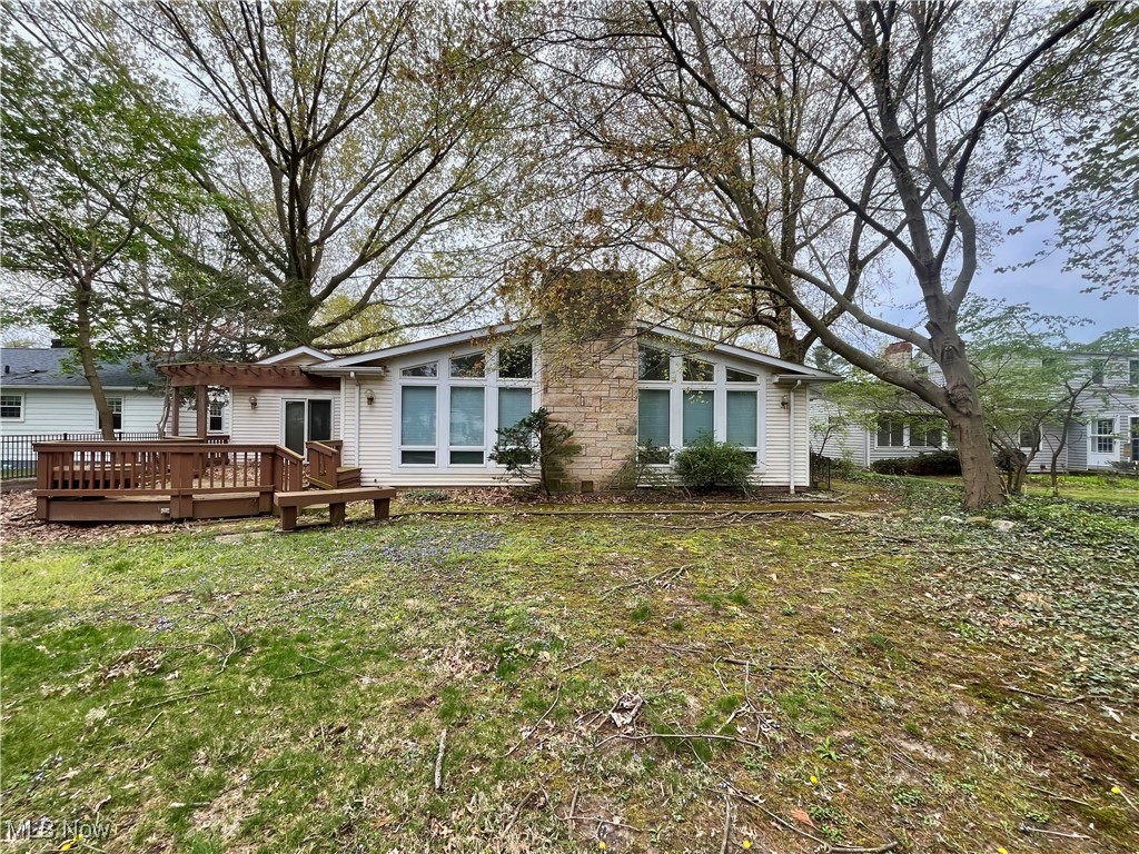 22576 Peach Tree Lane, Rocky River, Ohio image 3