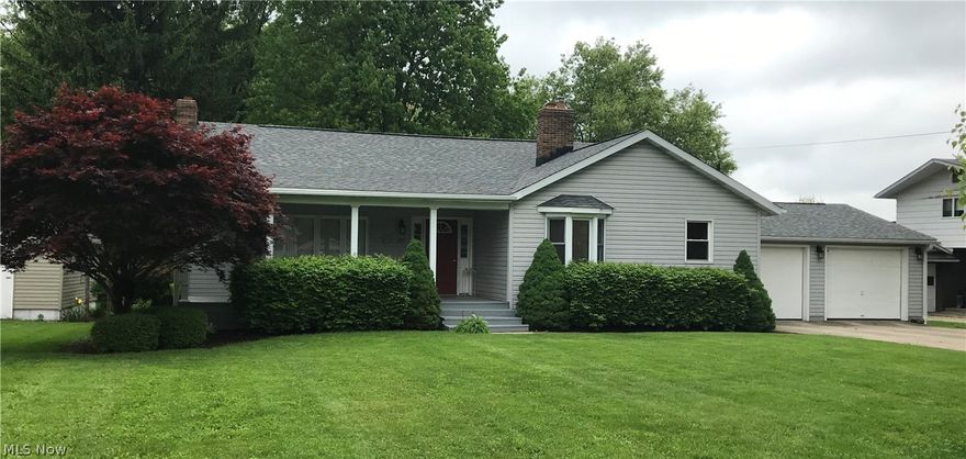 Nice Split level on 1 acre lot. 3 bedrooms, 2 full bathrooms.