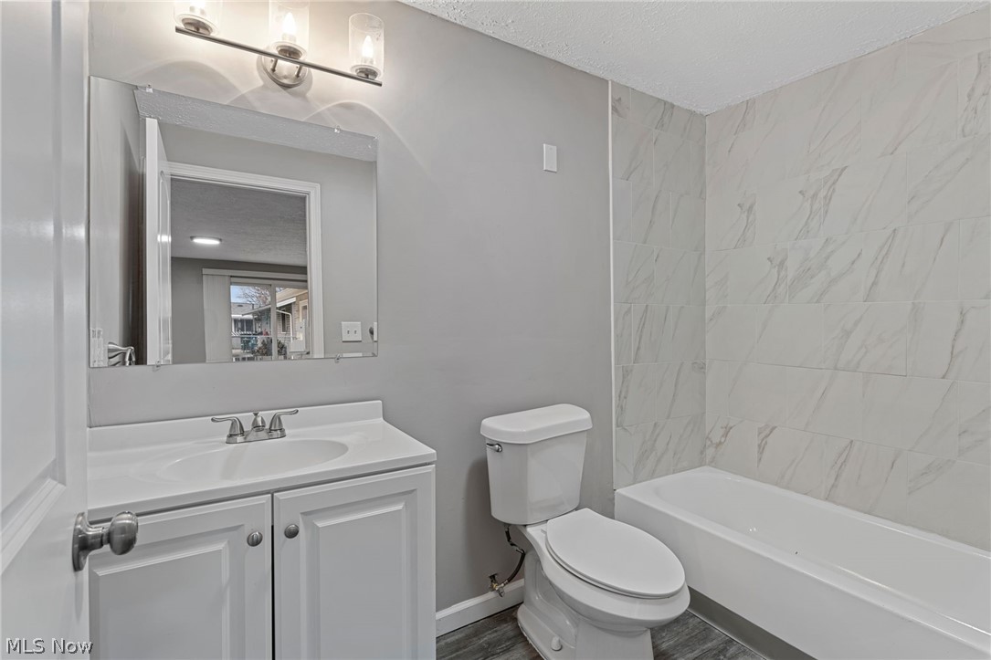 Vermilion/Lk 02 - Residential