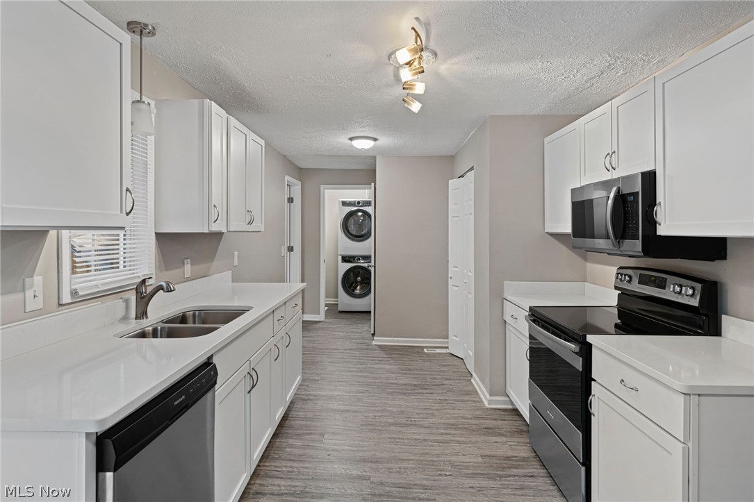 Vermilion/Lk 02 - Residential