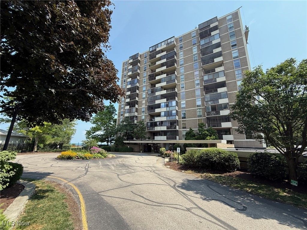Photo of 25801 Lake Shore Boulevard #29, Euclid, OH 44132 (MLS # 5183580)