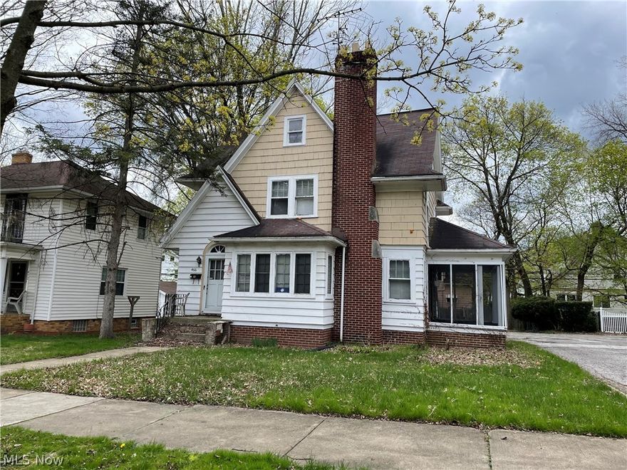 Here's a beautiful old colonial home in Akron in need of lots of love to restore it to its full glory! Investors or Homeowners in need of a project, check it out. With 3 bedrooms on the second floor and the full bath connected you can create your master bedroom either there or in the 3rd floor with another full bath. So many beautiful old wooden built ins and a fireplace. The possibilities are endless. Schedule your showing today and don't miss out on this one! Property is being sold as-is. Seller will not make any repairs nor remove any items from the home.