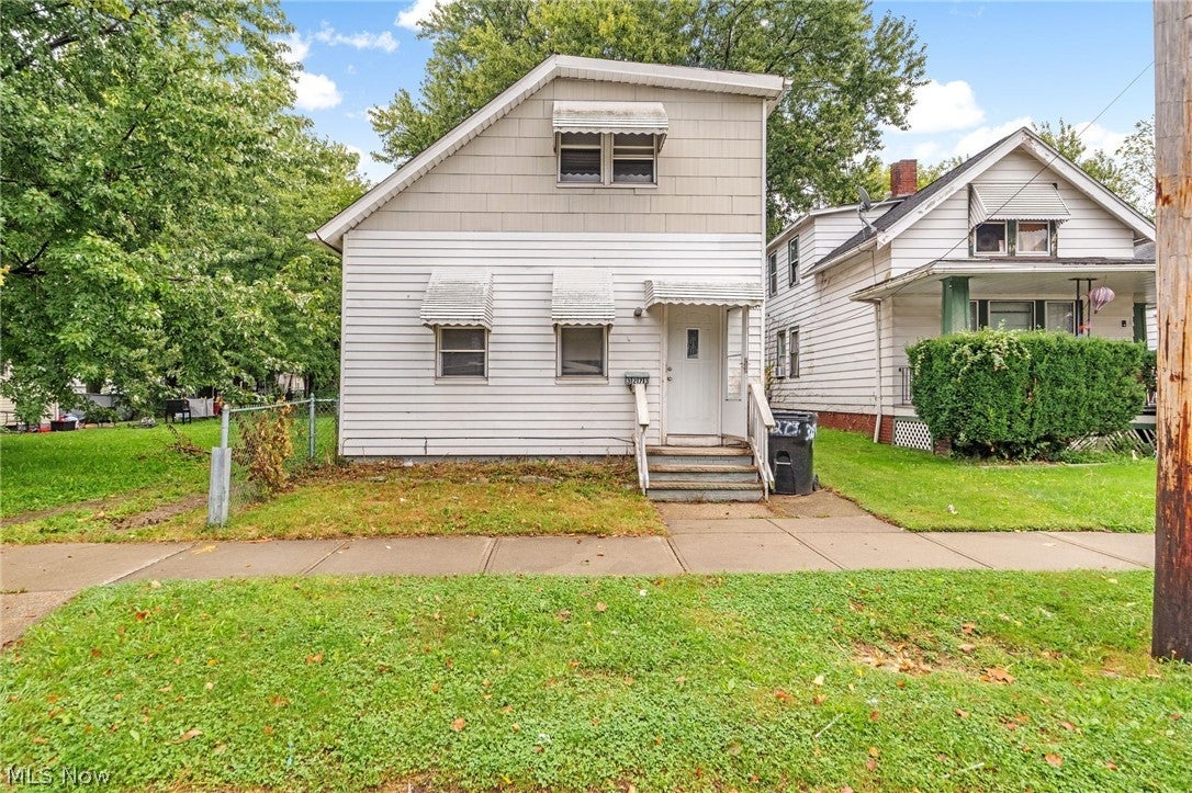 3273 W 44th Street