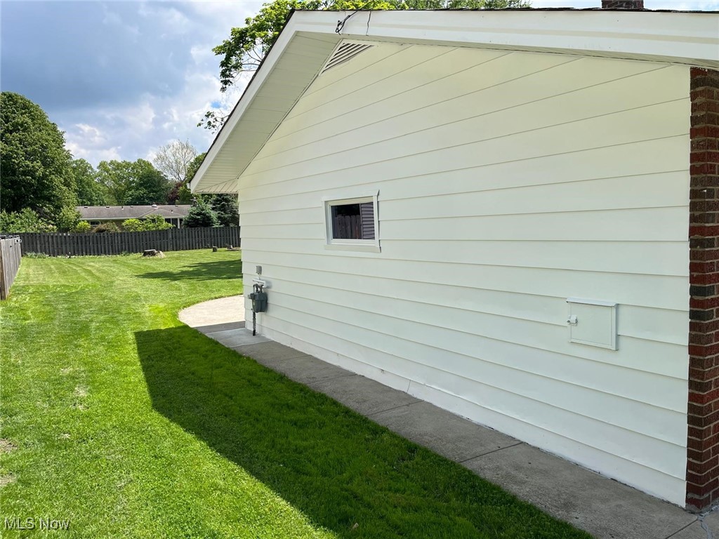 5135 Berkshire Drive, North Olmsted, Ohio image 7