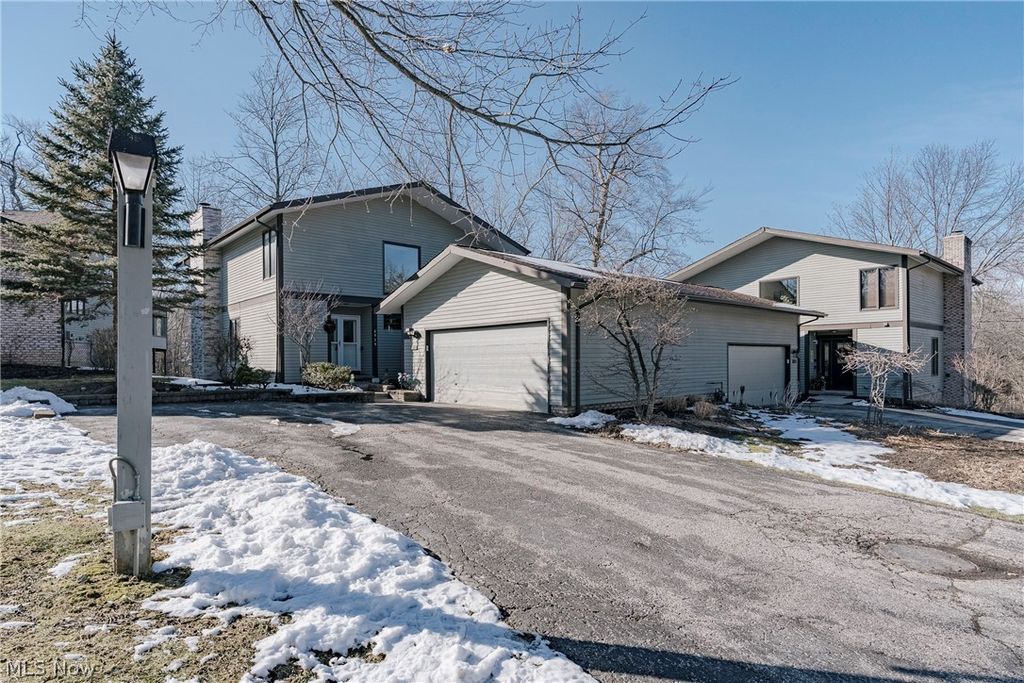 Photo of 6919 Woodwalk Drive #38, Brecksville, OH 44141 (MLS # 5189184)
