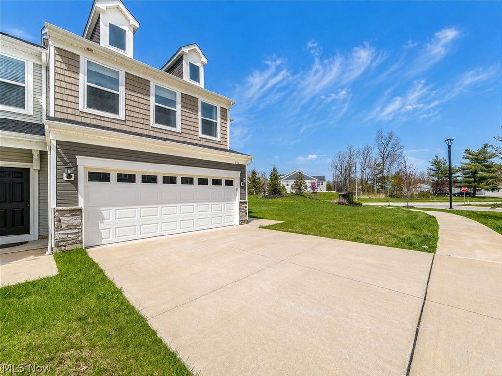 Photo of 830 S Greenway Drive, Westlake, OH 44145 (MLS # 5199322)