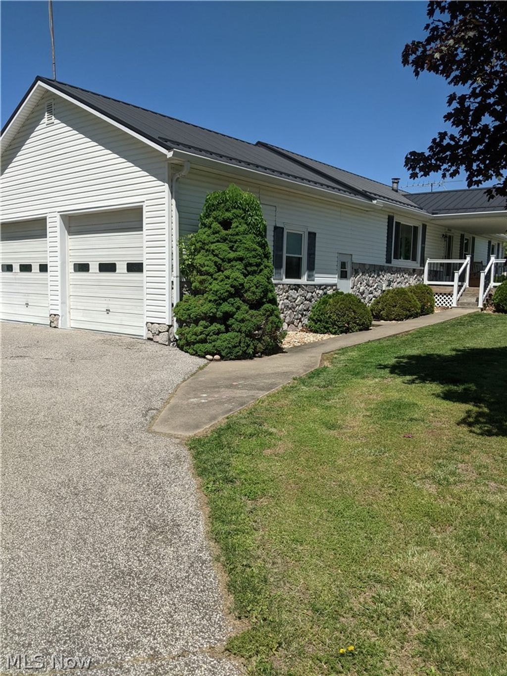 Photo of 40006 Ramsey Ridge Road, Jacobsburg, OH 43933 (MLS # 5209528)