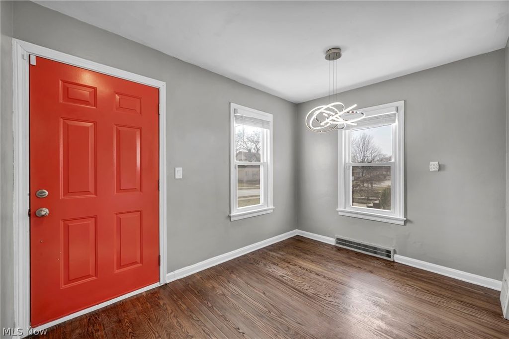 Photo of 4704 Wetzel Avenue, Cleveland, OH 44109 (MLS # 5190751)