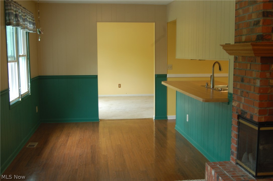 Aurora Shores - Residential