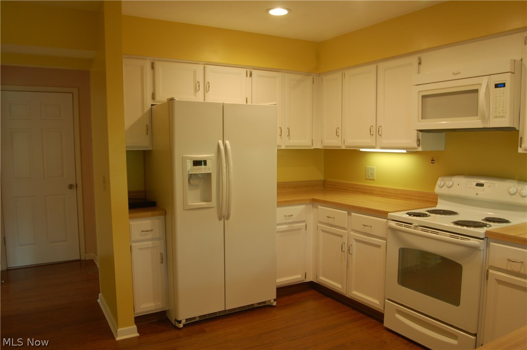 Aurora Shores - Residential