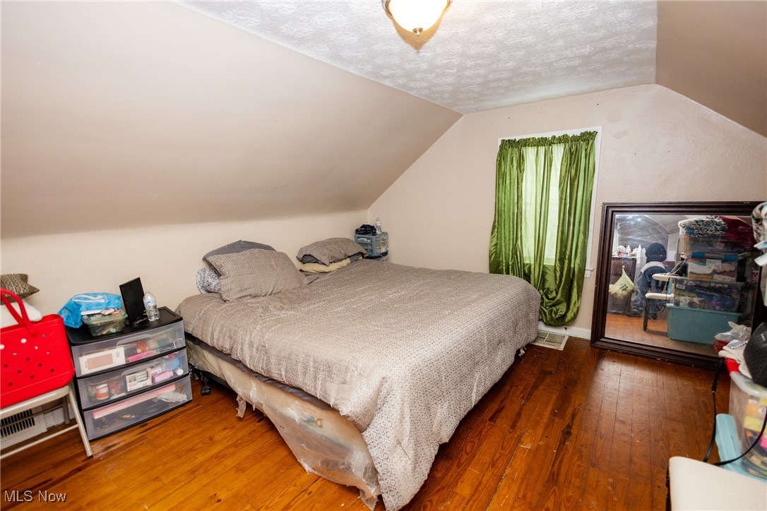 Bungalow 04 - Residential