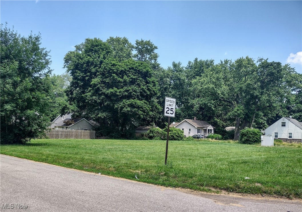 Approximately .44 acres of Residential land for new construction (possibly 2 homes). All utilities are available and the land is cleared.