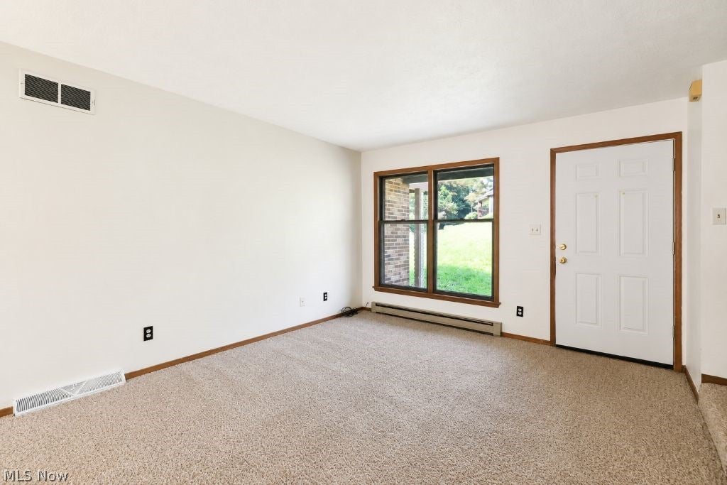 346 Greentree Place