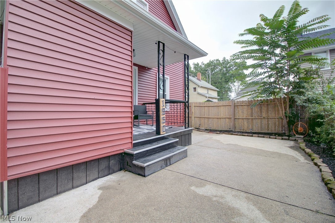 1950 W 50th Street