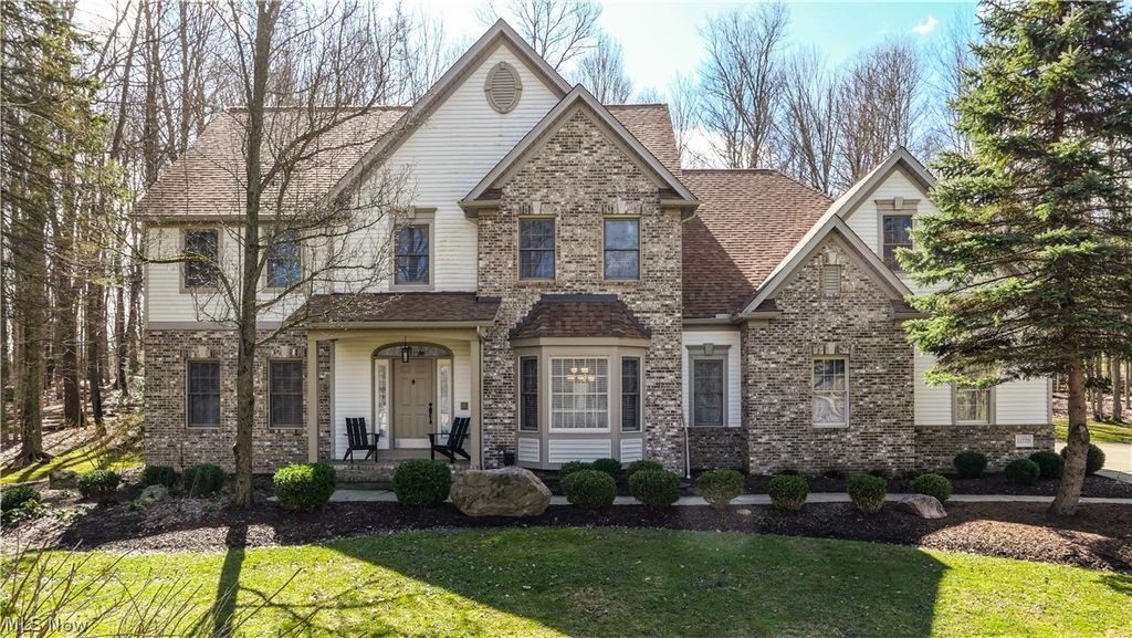 Photo of 11779 Derbyshire Lane, Chagrin Falls, OH 44023 (MLS # 5200152)