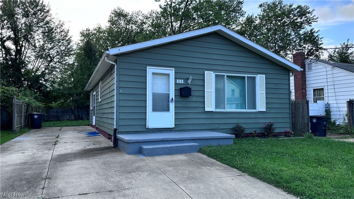 Well kept ranch. Move-in ready. Solid laminate flooring throughout house (except kitchen) on first floor. Roof 2010, ktichen cabinets 2019.