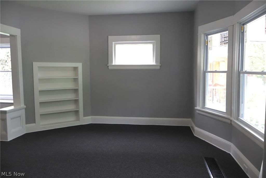 Photo of 13302 Beachwood Avenue, Cleveland, OH 44105 (MLS # 5211968)