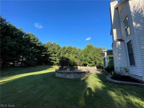 Tiny photo for 19956 Colleen Court, Strongsville, OH 44149 (MLS # 5240464)