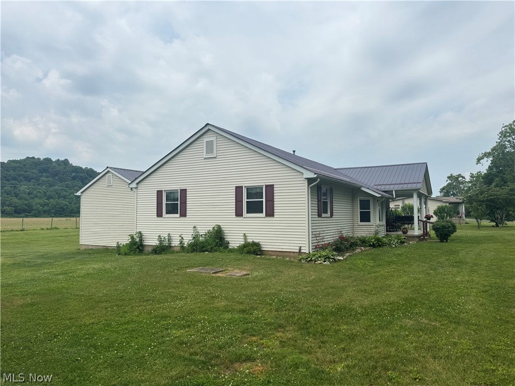 7885 Old River