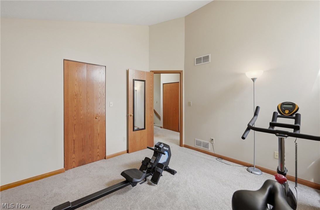 Huntington Rdg Condos - Residential