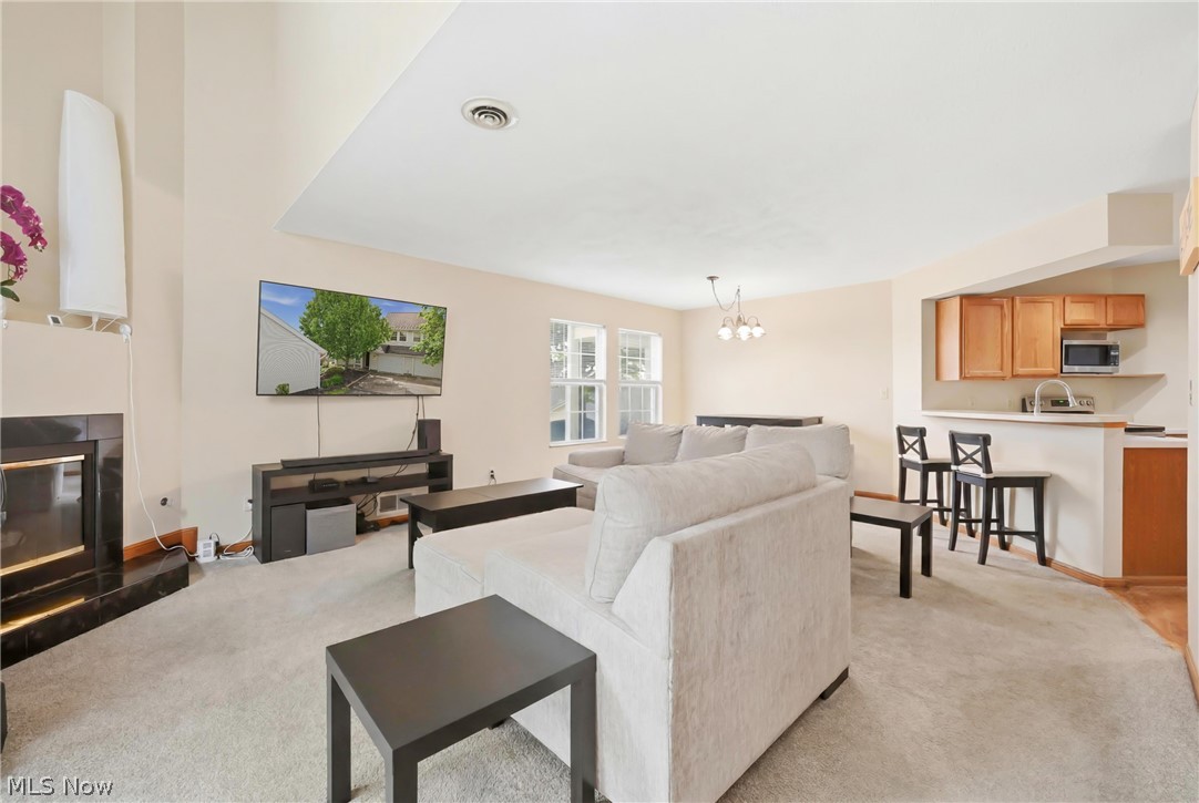 Huntington Rdg Condos - Residential