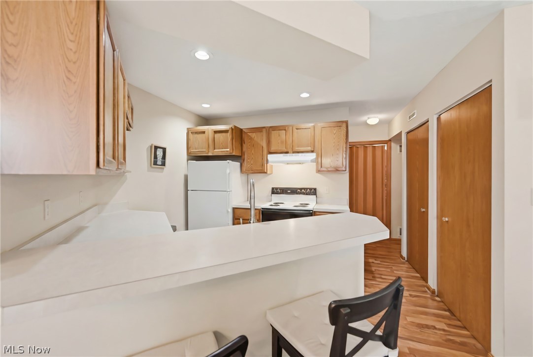 Huntington Rdg Condos - Residential