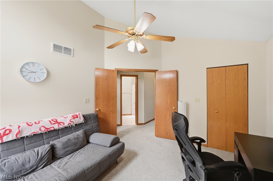 Huntington Rdg Condos - Residential