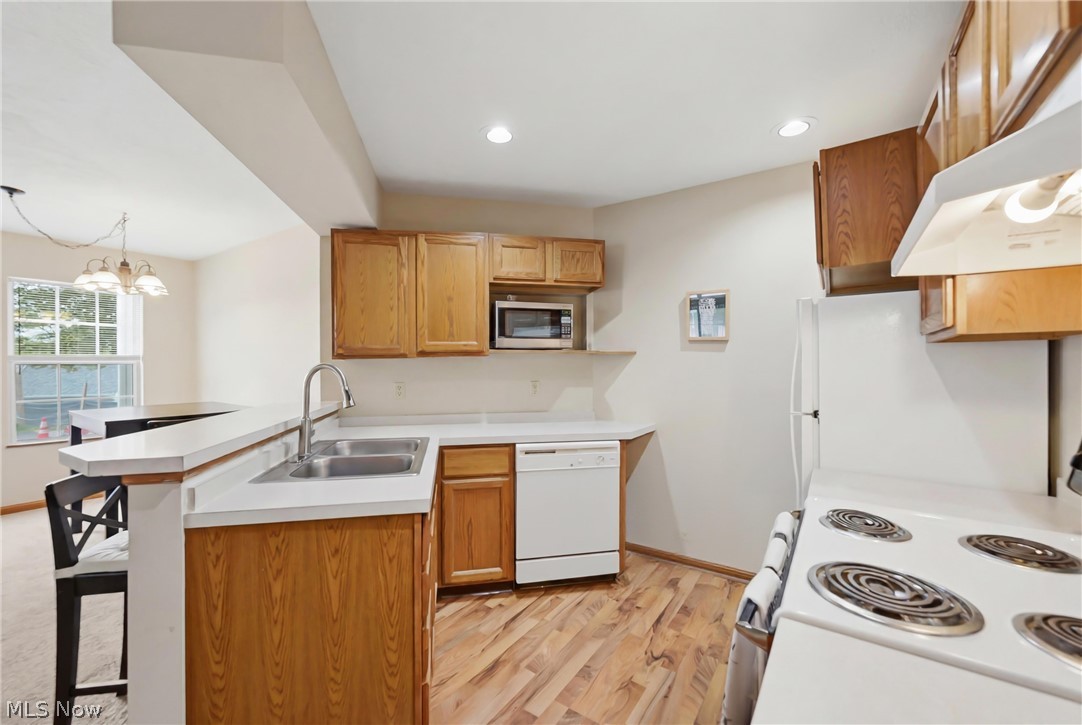 Huntington Rdg Condos - Residential