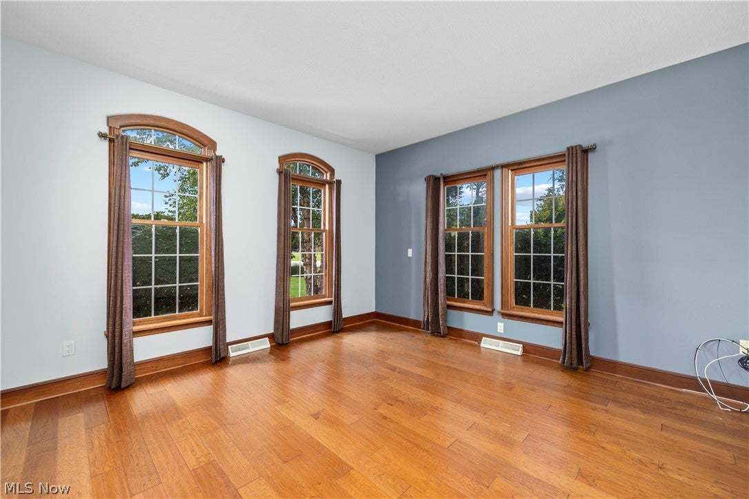 6232 Oak Point