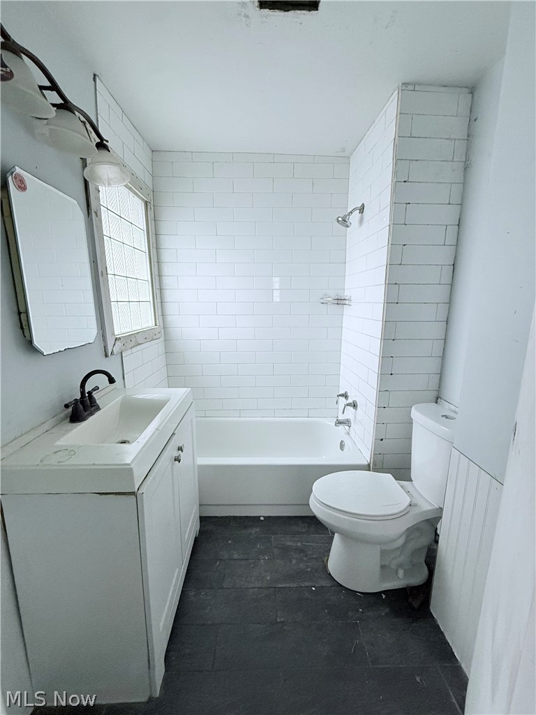 Wm T Sawyers Collinwood Allot - Residential