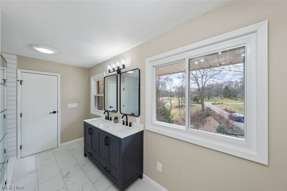 Woods/Brecksville Condo - Residential