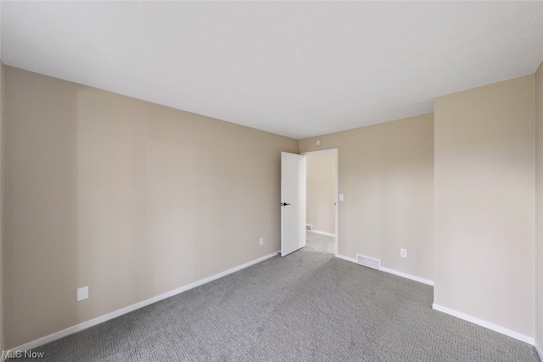 Woods/Brecksville Condo - Residential