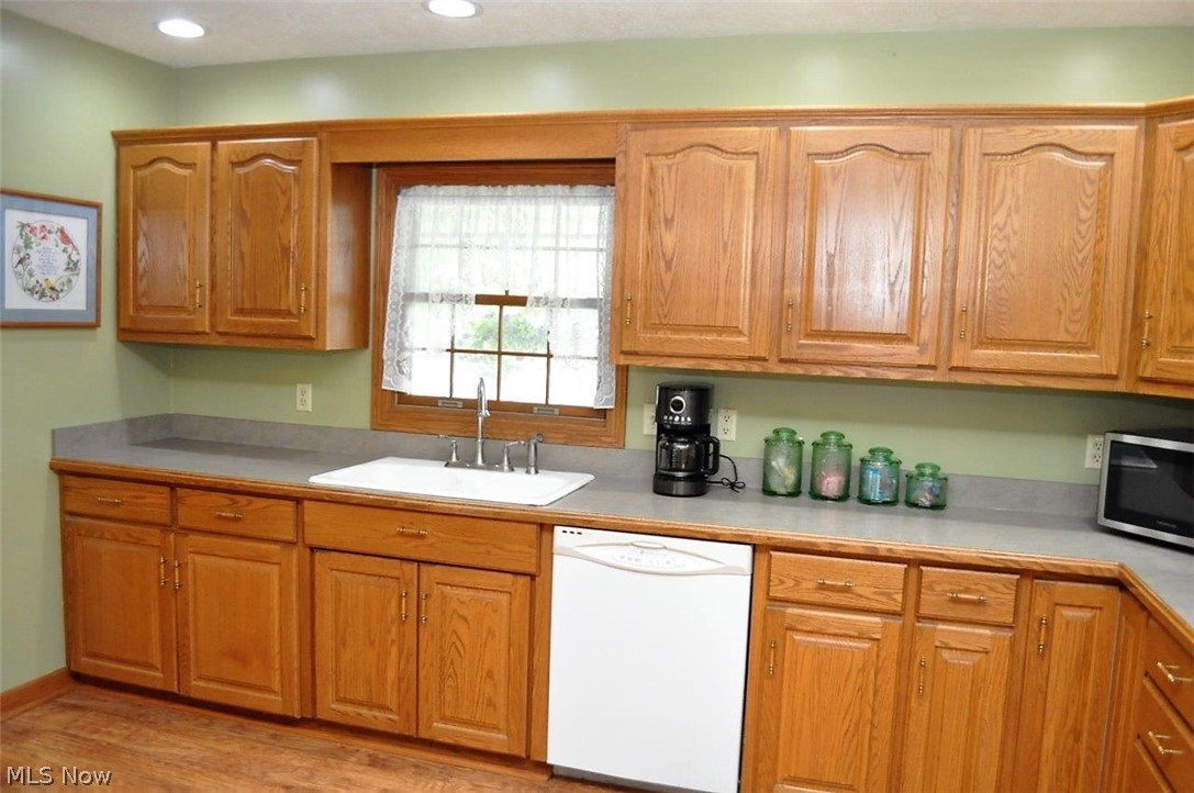 Whispering Winds - Residential