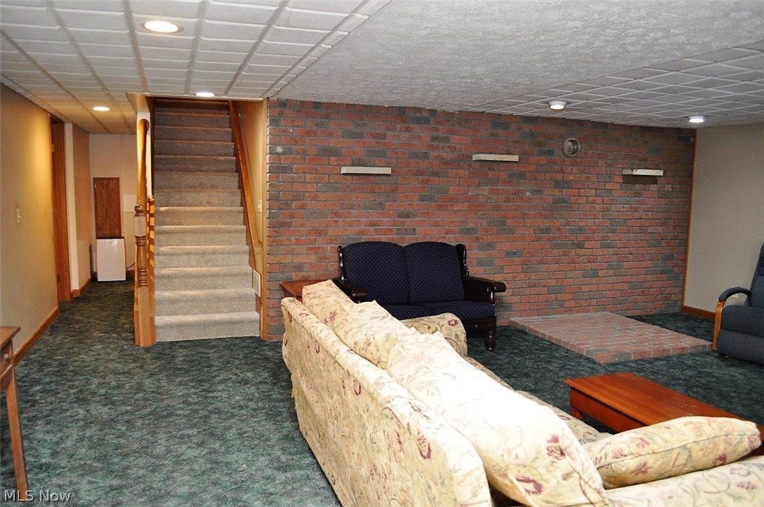 Whispering Winds - Residential