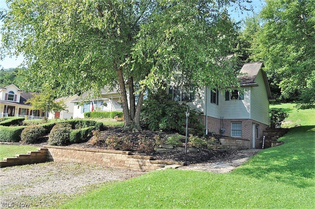 Whispering Winds - Residential